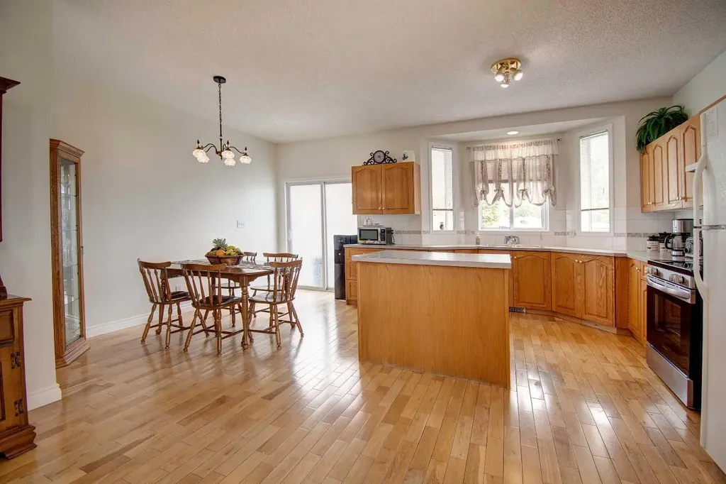 434 9 Street Beiseker AB T0M 0G0