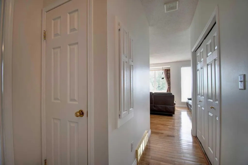 434 9 Street Beiseker AB T0M 0G0