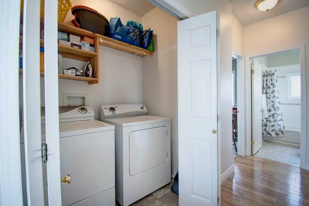 434 9 Street Beiseker AB T0M 0G0