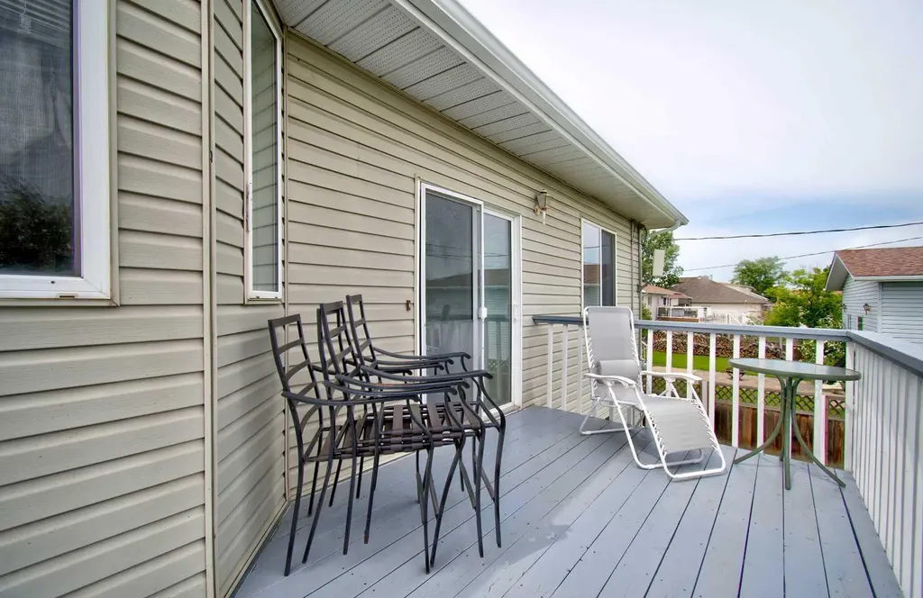 434 9 Street Beiseker AB T0M 0G0