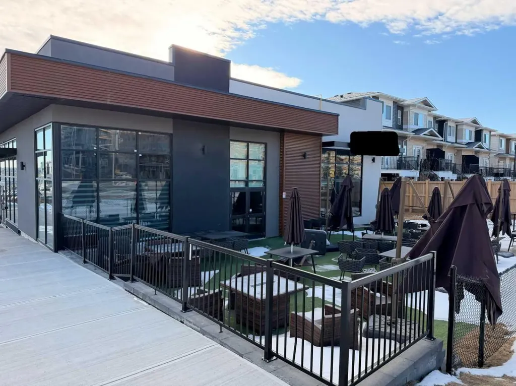3950 Sage Hill Drive NW Calgary AB T3R 2A4