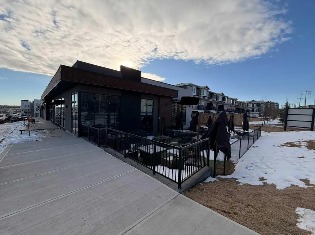 3950 Sage Hill Drive NW Calgary AB T3R 2A4