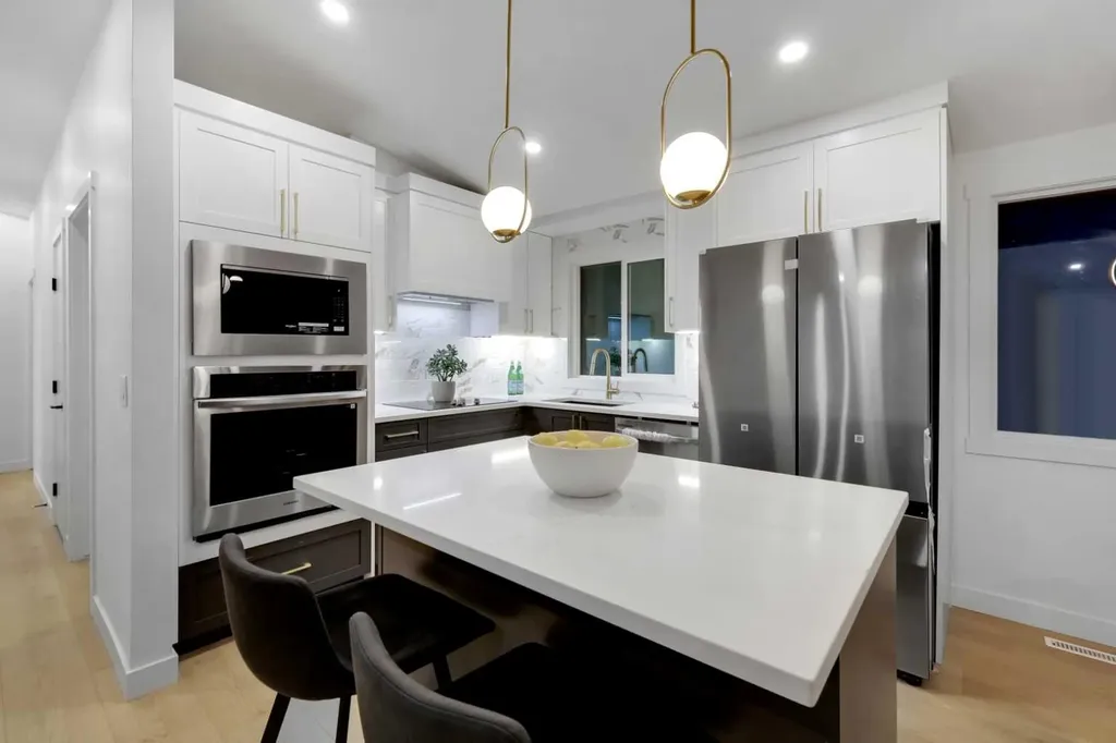 6316 Travois Crescent NW Calgary AB T2K 3S7