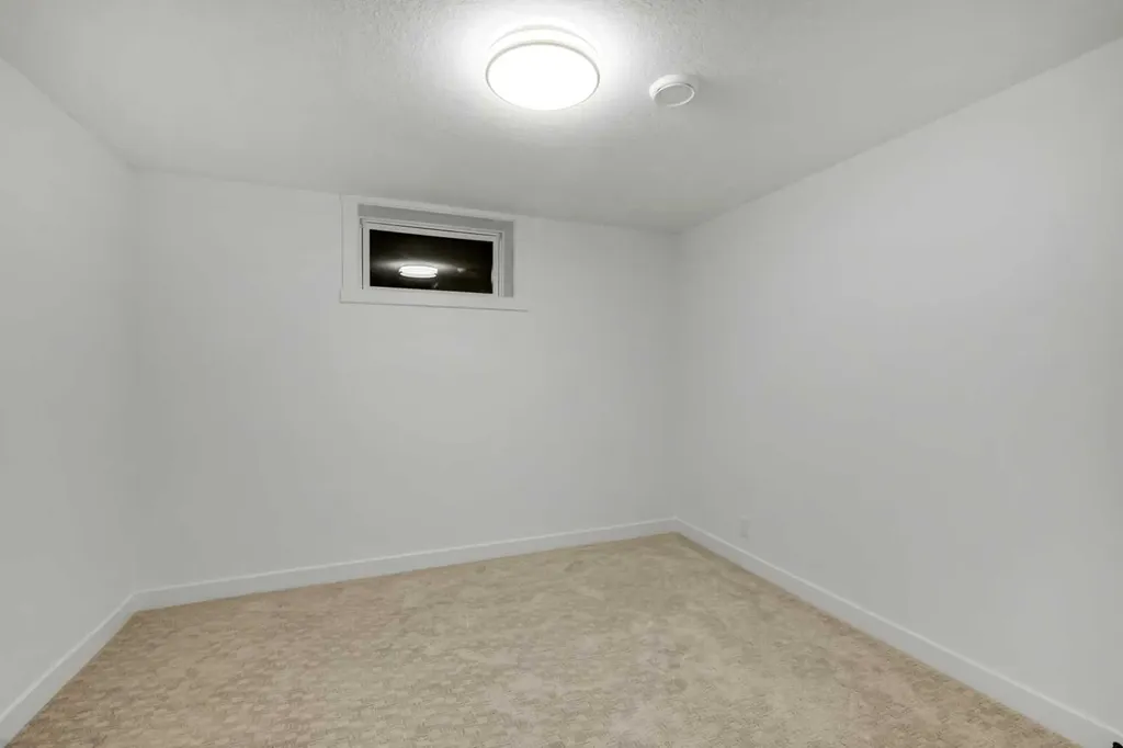 6316 Travois Crescent NW Calgary AB T2K 3S7