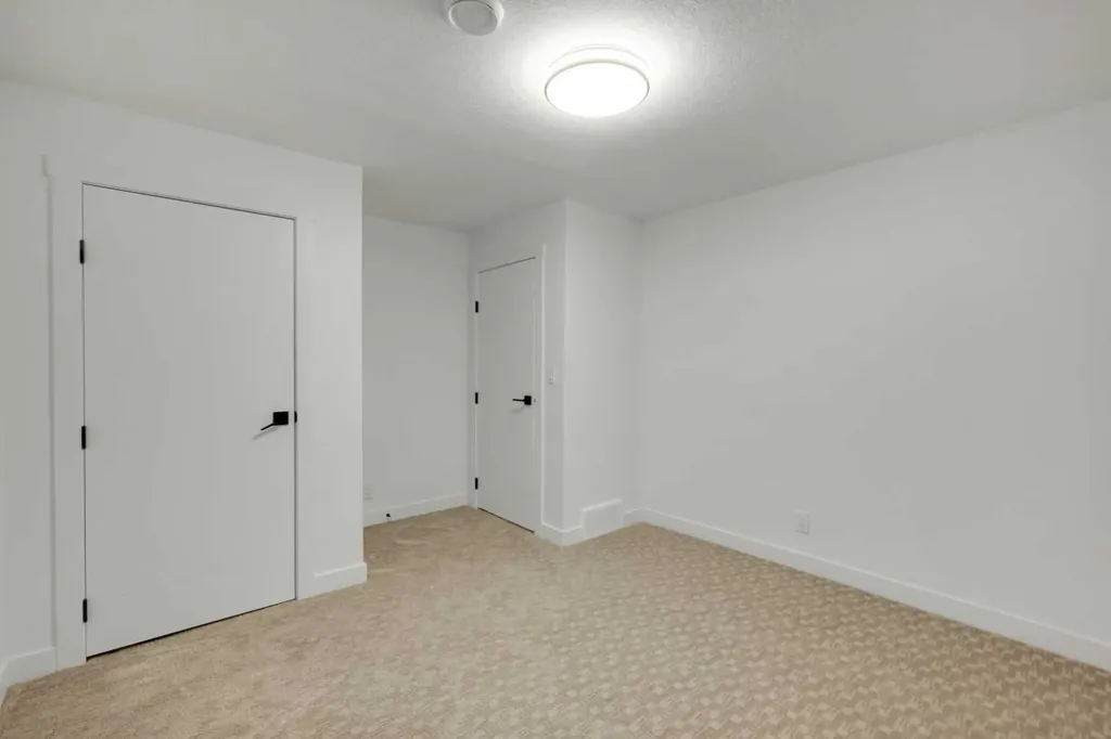 6316 Travois Crescent NW Calgary AB T2K 3S7