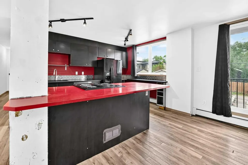 310 4 Avenue NE Calgary AB T2E0J3