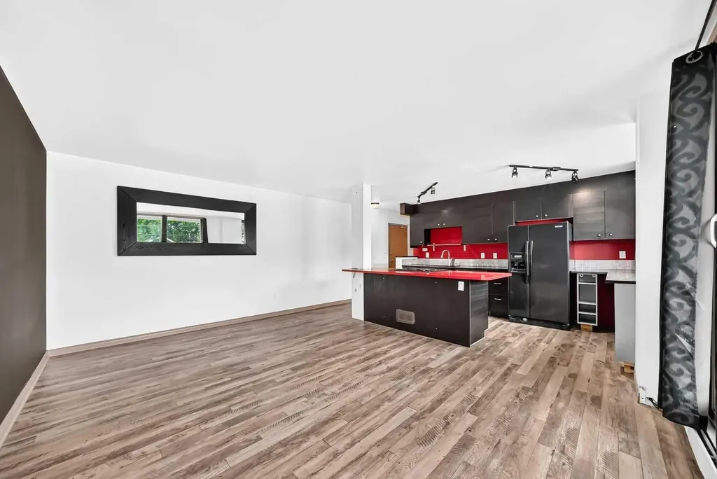 310 4 Avenue NE Calgary AB T2E0J3