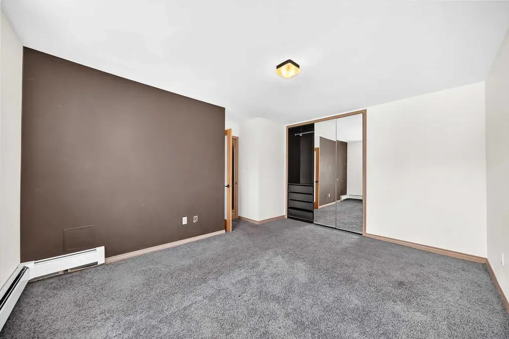 310 4 Avenue NE Calgary AB T2E0J3