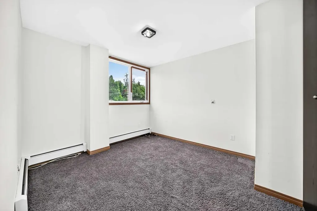 310 4 Avenue NE Calgary AB T2E0J3