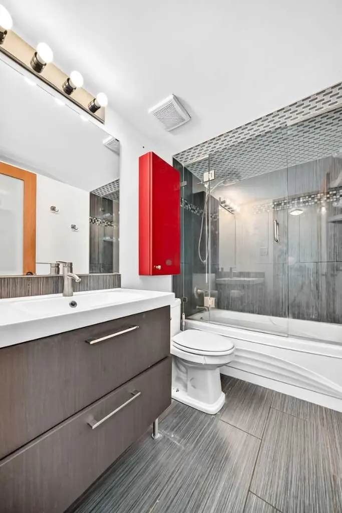 310 4 Avenue NE Calgary AB T2E0J3