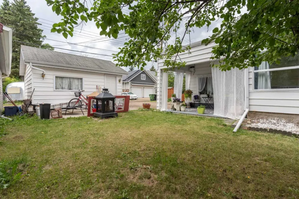 4714 48 Street Camrose AB T4V 1L3