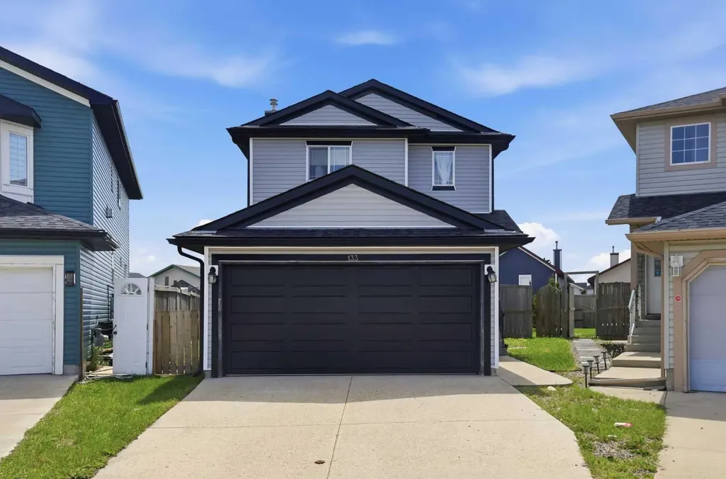 133 Taracove Place NE Calgary AB T3J 4R4