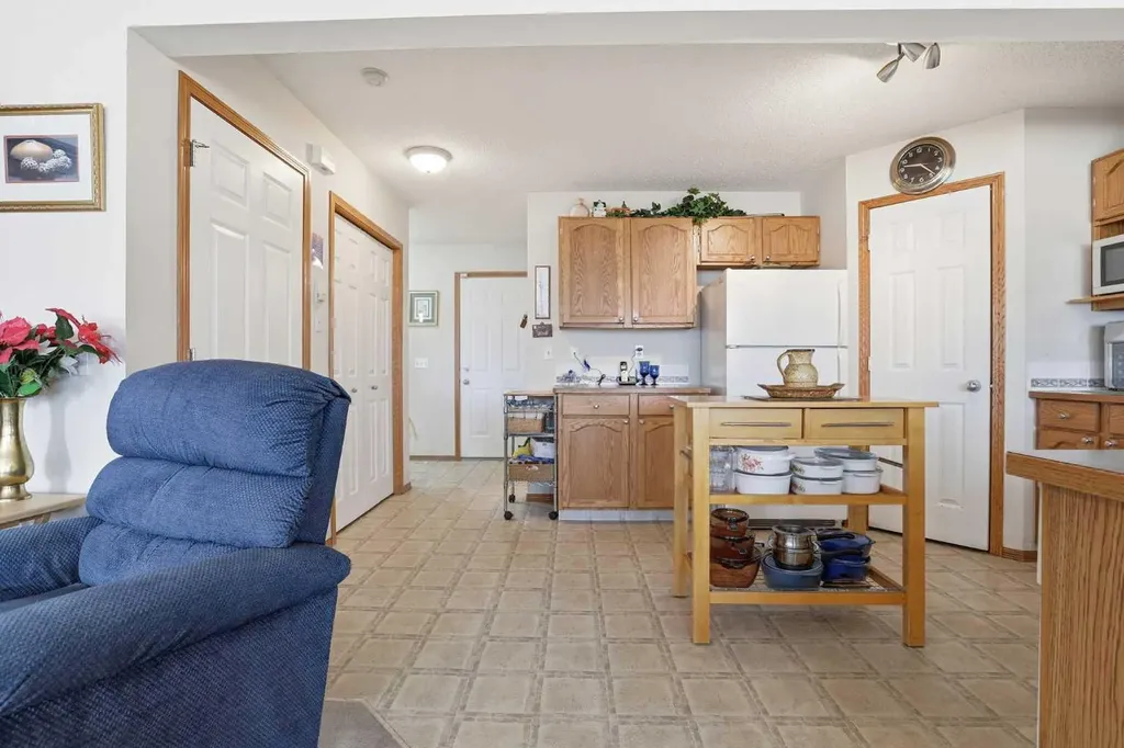 133 Taracove Place NE Calgary AB T3J 4R4