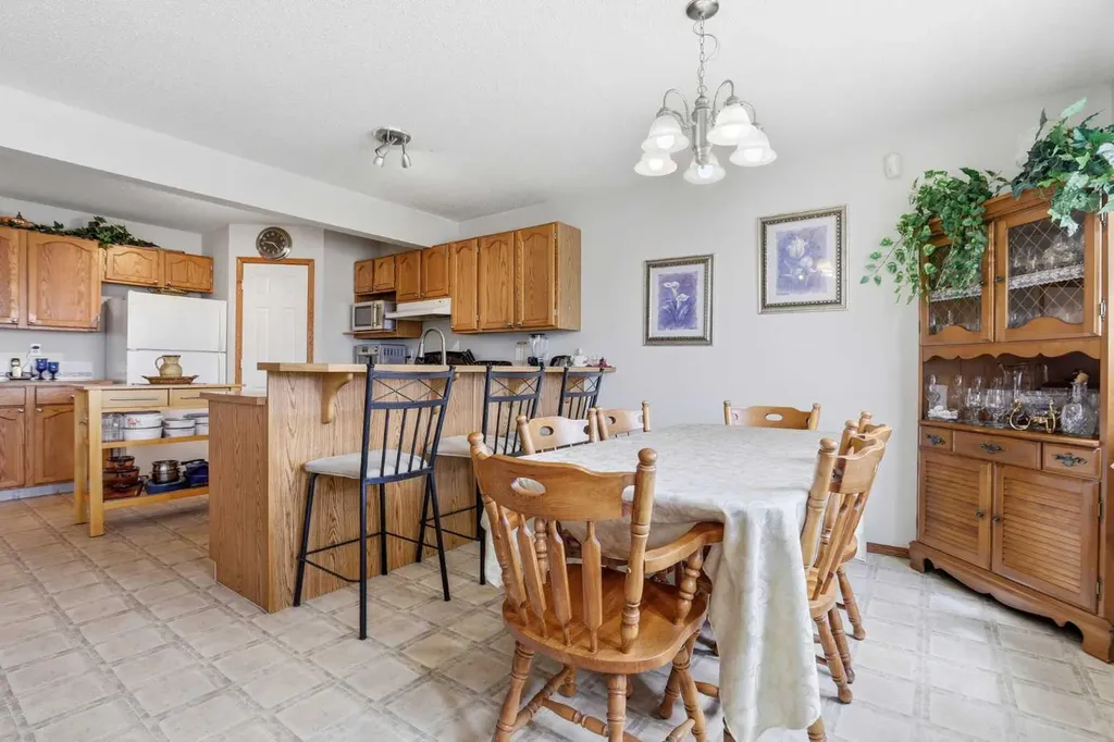 133 Taracove Place NE Calgary AB T3J 4R4