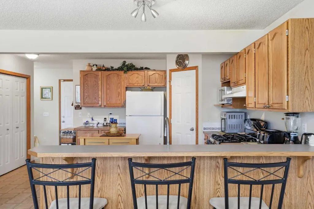 133 Taracove Place NE Calgary AB T3J 4R4