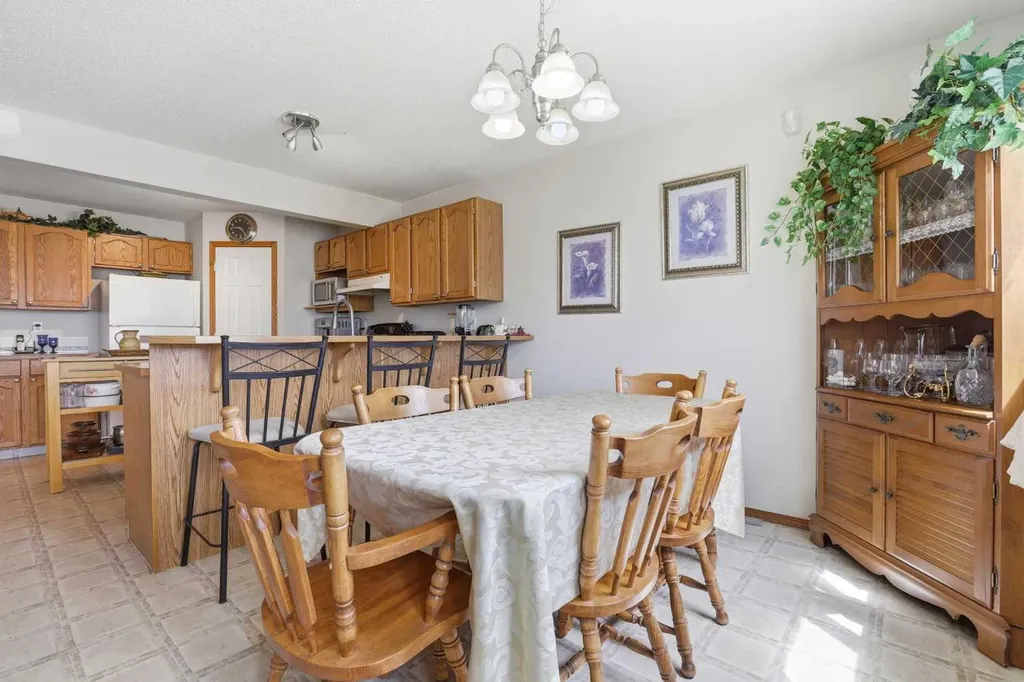 133 Taracove Place NE Calgary AB T3J 4R4