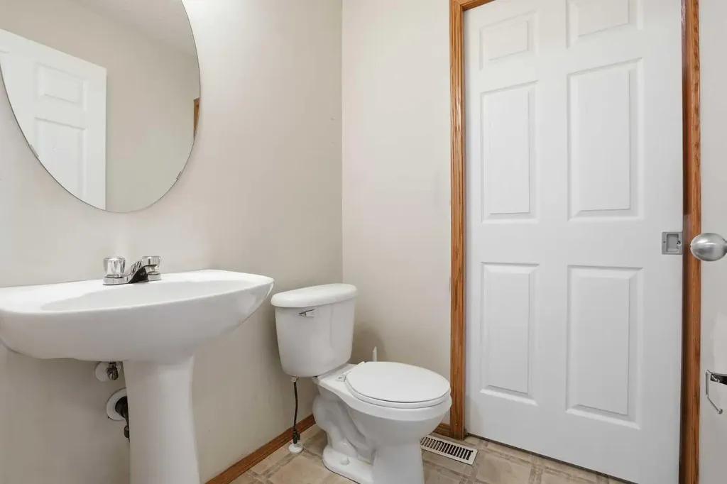 133 Taracove Place NE Calgary AB T3J 4R4