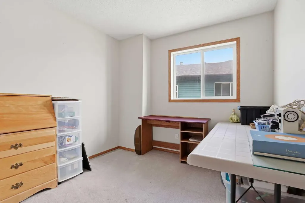 133 Taracove Place NE Calgary AB T3J 4R4