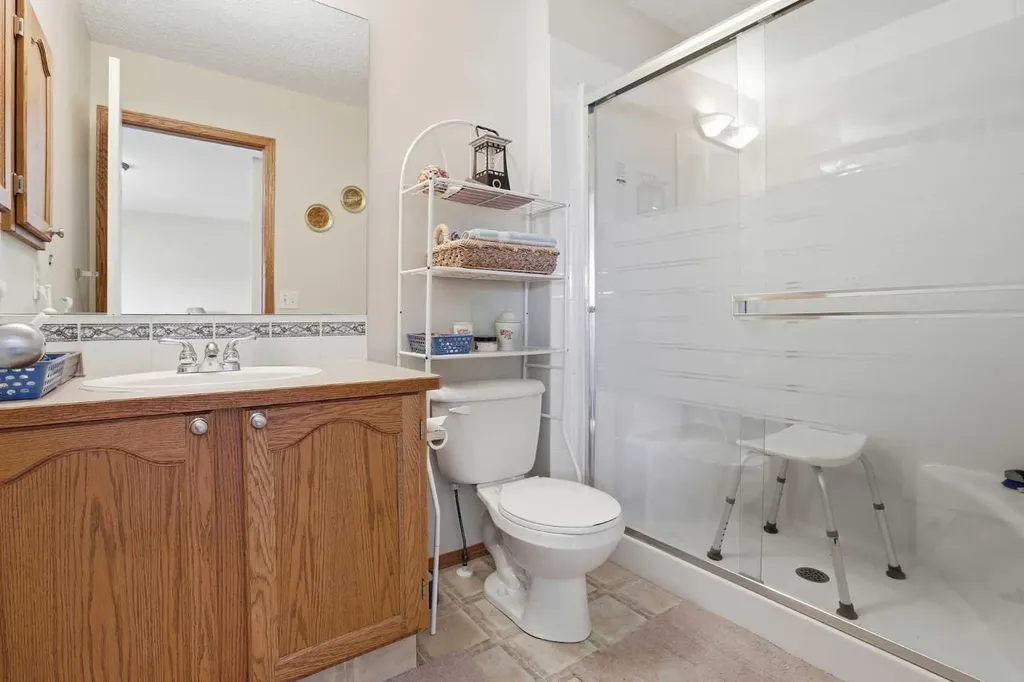 133 Taracove Place NE Calgary AB T3J 4R4