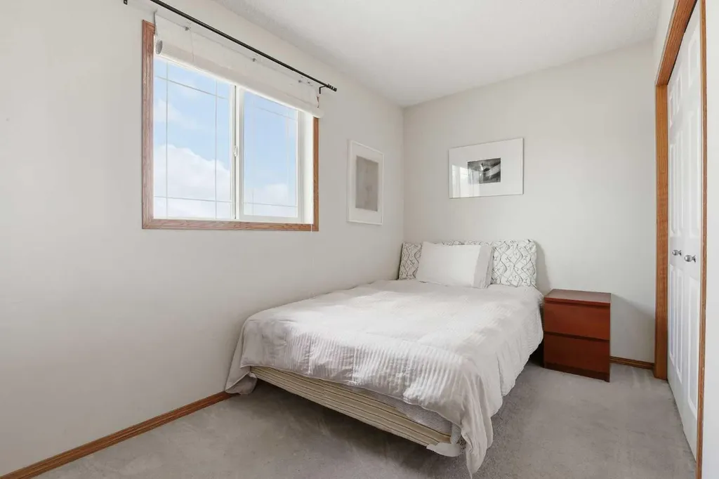 133 Taracove Place NE Calgary AB T3J 4R4