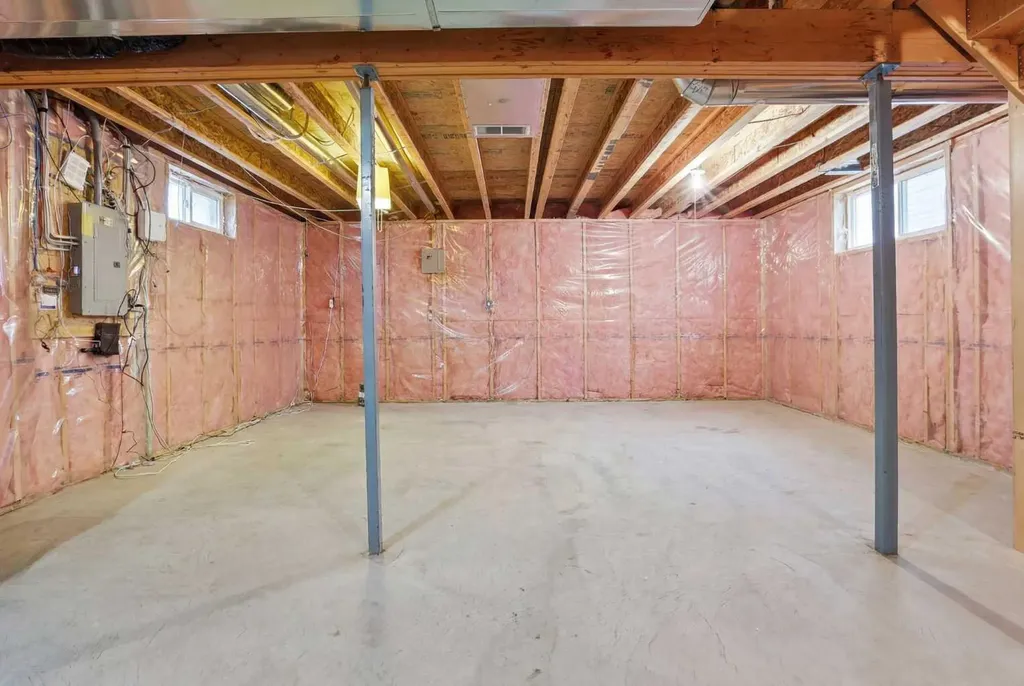 133 Taracove Place NE Calgary AB T3J 4R4