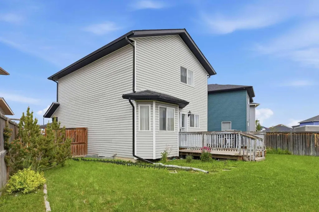 133 Taracove Place NE Calgary AB T3J 4R4