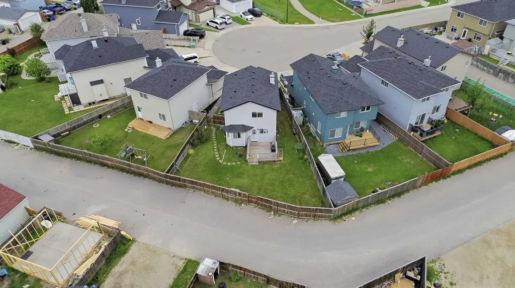 133 Taracove Place NE Calgary AB T3J 4R4