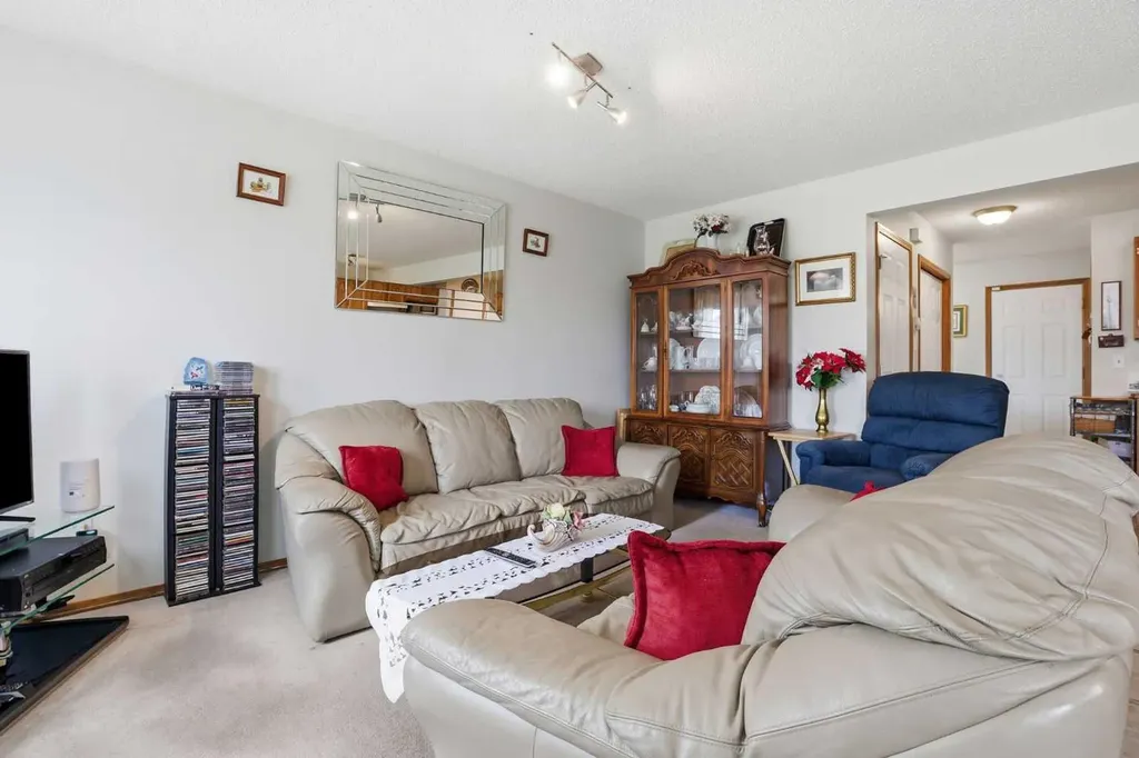 133 Taracove Place NE Calgary AB T3J 4R4