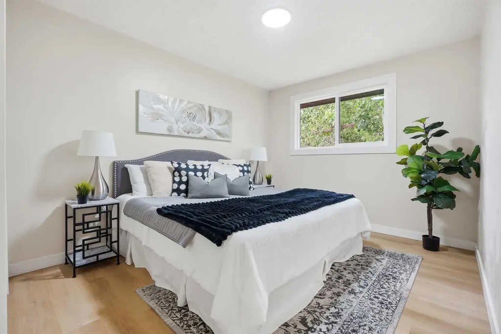 1060 Ranchview Road NW Calgary AB T3G 1R9