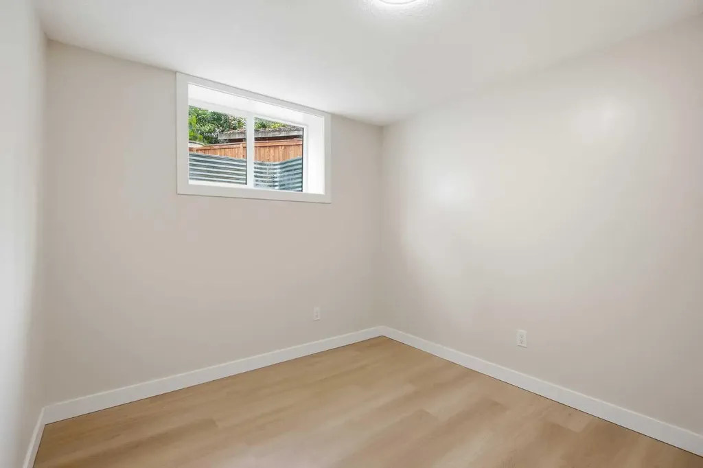 1060 Ranchview Road NW Calgary AB T3G 1R9
