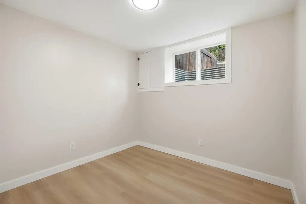 1060 Ranchview Road NW Calgary AB T3G 1R9
