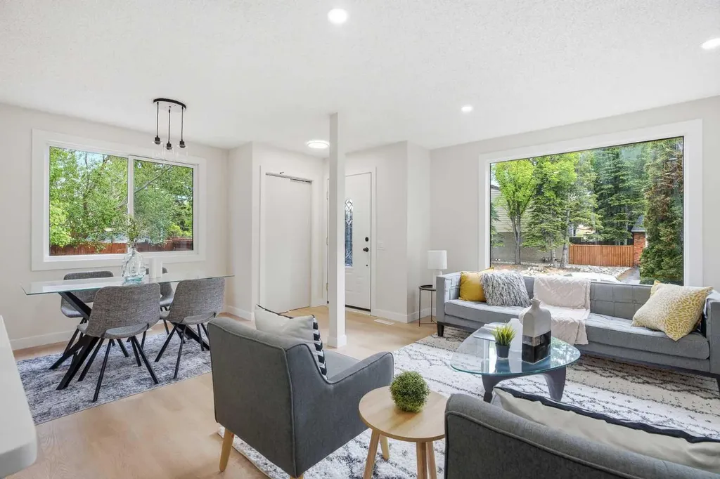 1060 Ranchview Road NW Calgary AB T3G 1R9