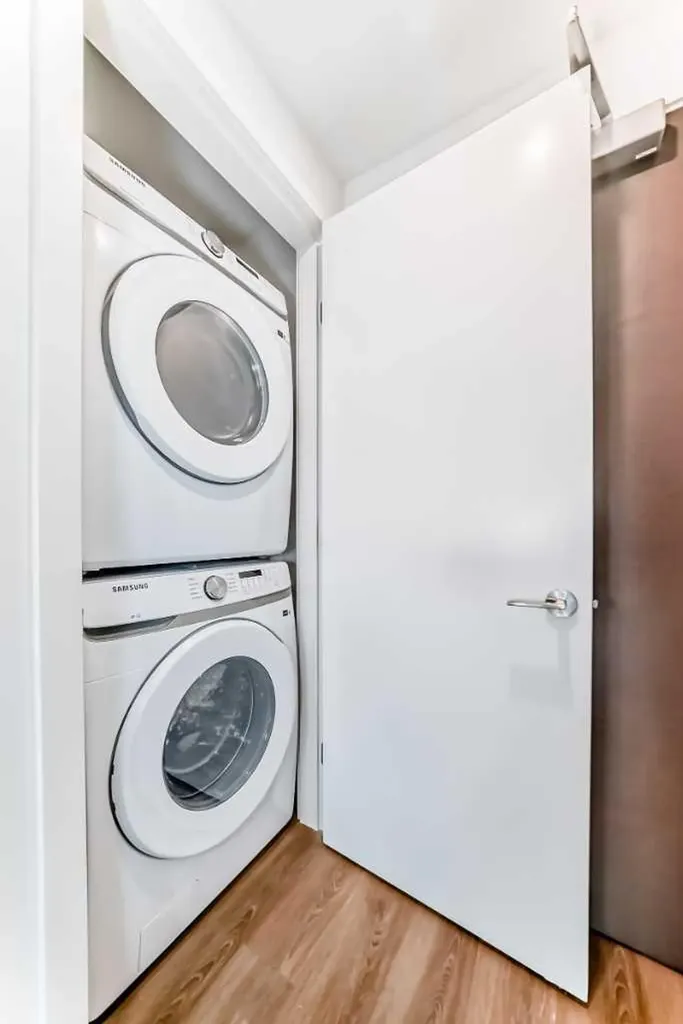 730 2 Avenue SW Calgary AB T2P 1R8