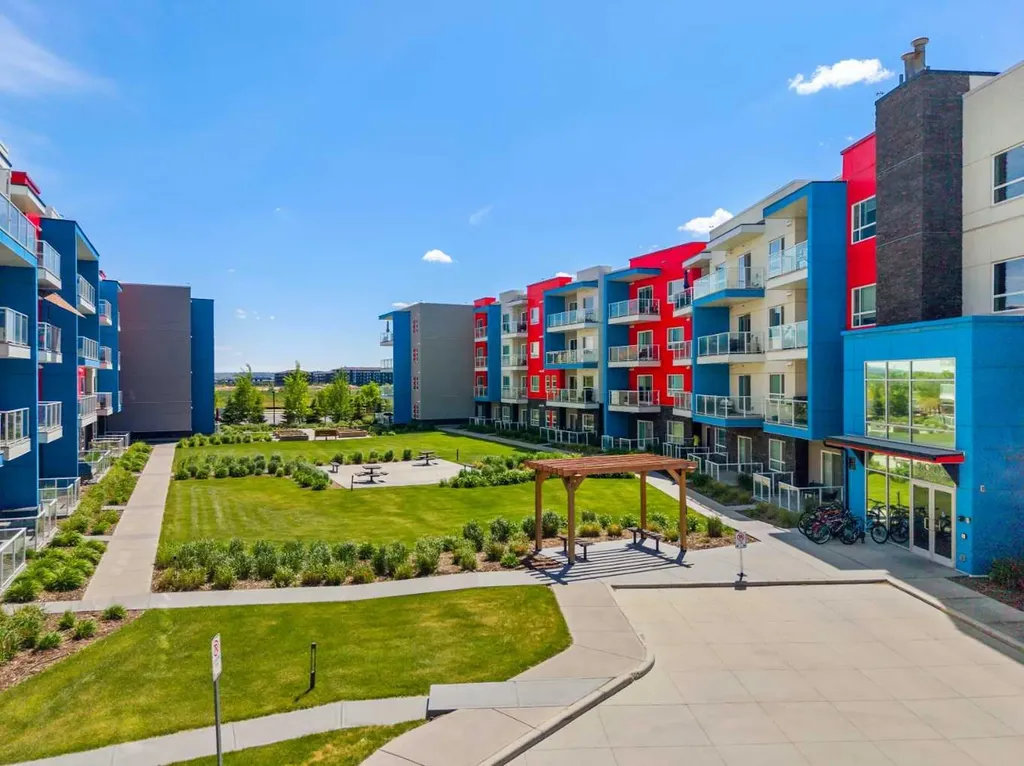 19489 Main Street SE Calgary AB T3M3J3