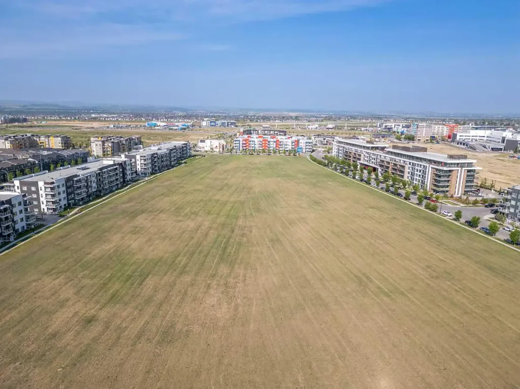 19489 Main Street SE Calgary AB T3M3J3