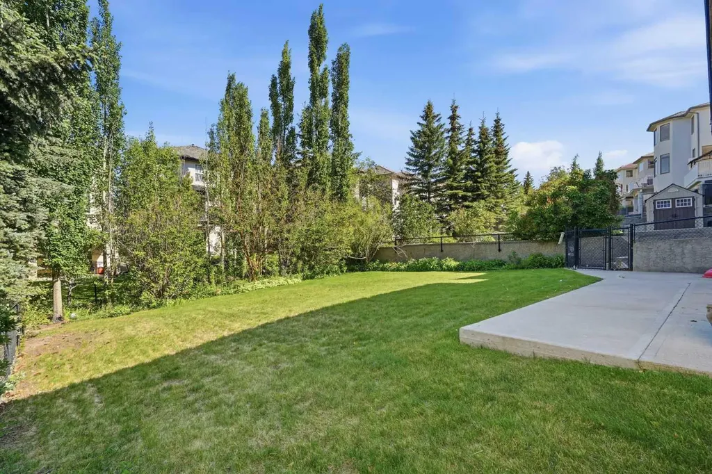 127 Hampstead Road NW Calgary AB T3A6G5