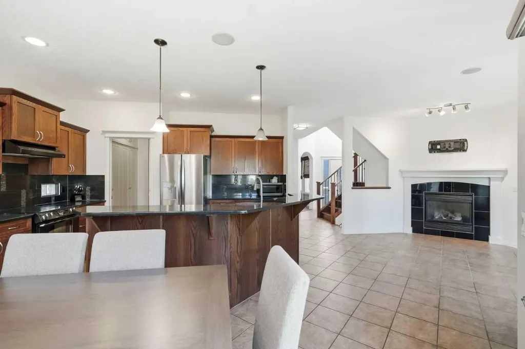 127 Hampstead Road NW Calgary AB T3A6G5