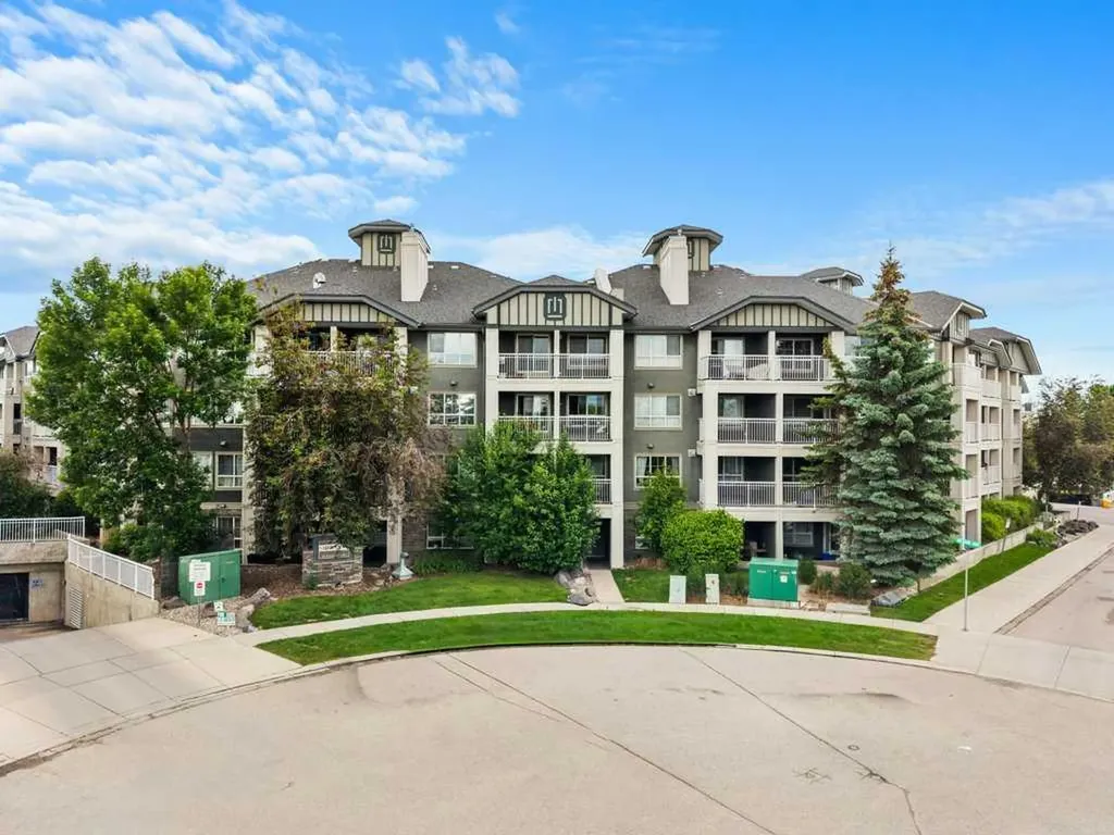 35 Richard Court SW Calgary AB T3E 7N9