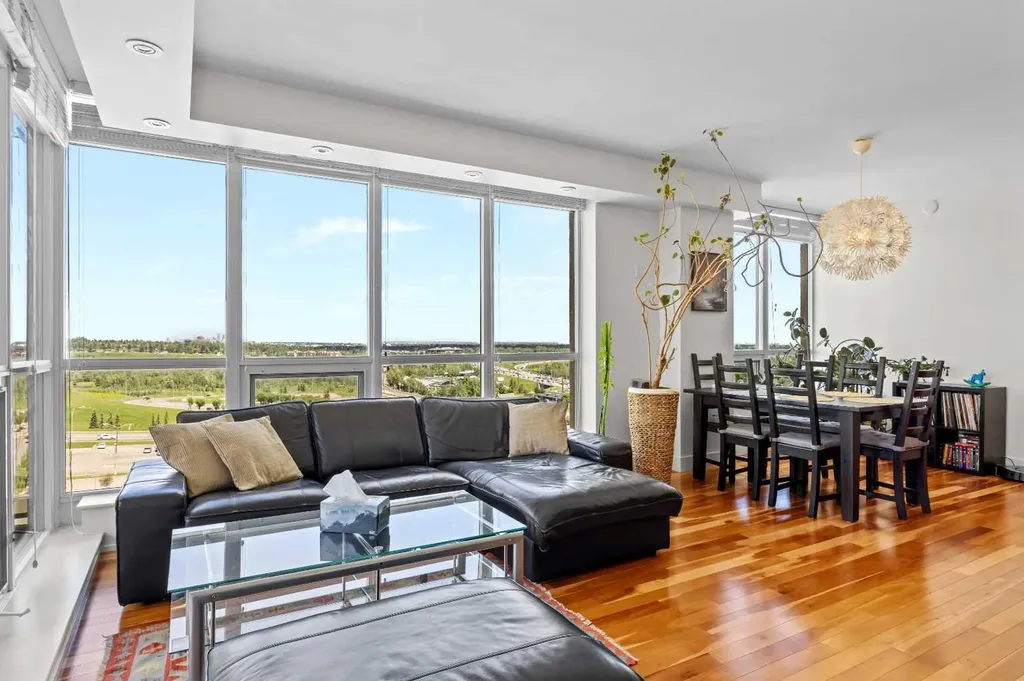 10 Shawnee Hill SW Calgary AB T2Y 0K5