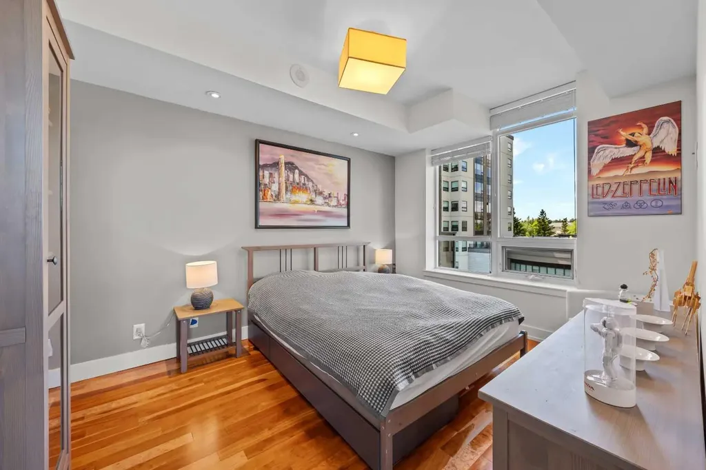10 Shawnee Hill SW Calgary AB T2Y 0K5