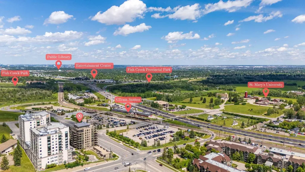 10 Shawnee Hill SW Calgary AB T2Y 0K5