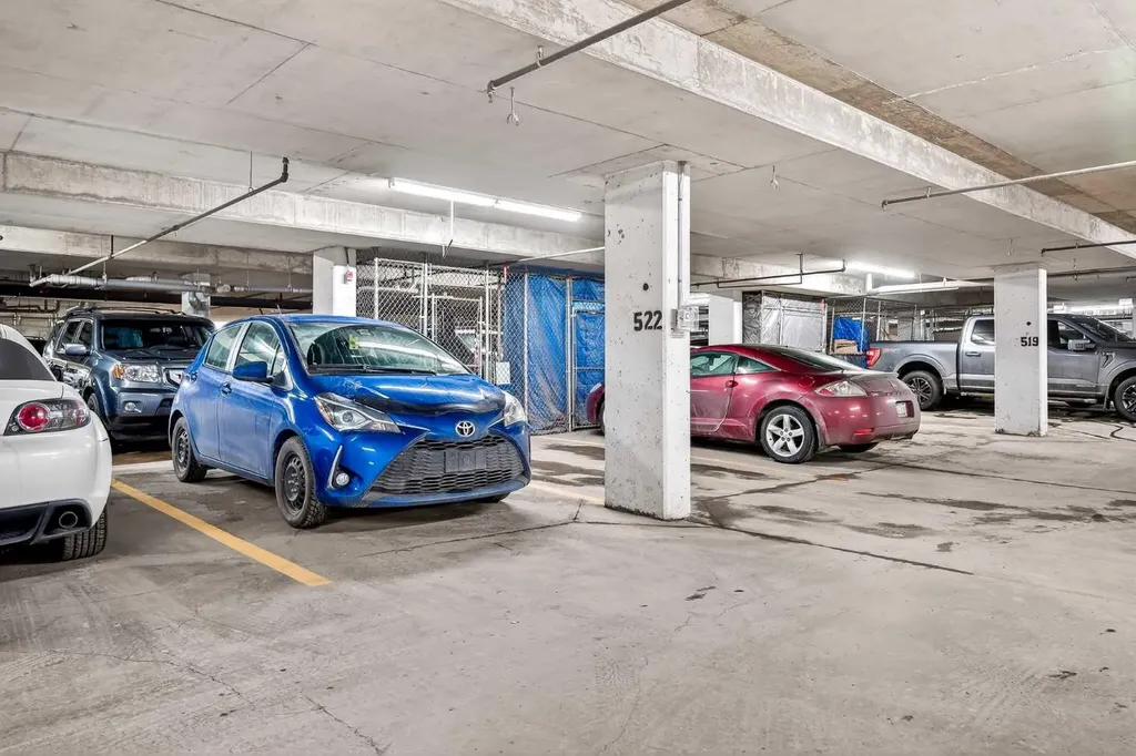 369 Rocky Vista Park NW Calgary AB T2R 0V5