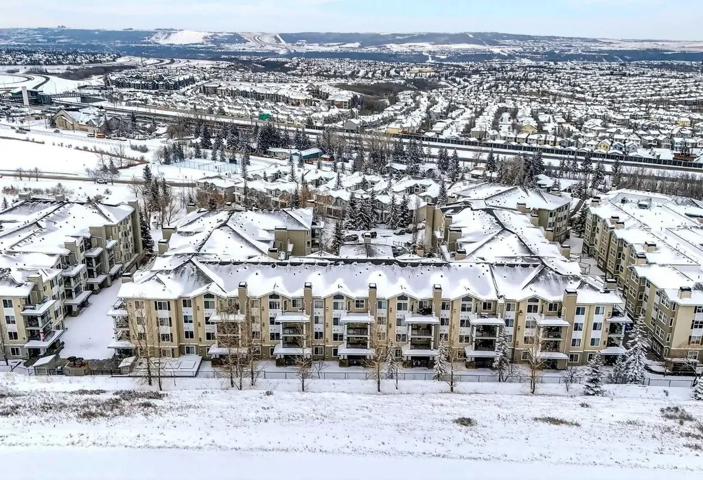 369 Rocky Vista Park NW Calgary AB T2R 0V5
