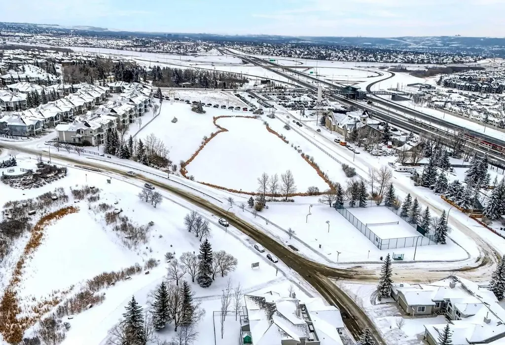 369 Rocky Vista Park NW Calgary AB T2R 0V5