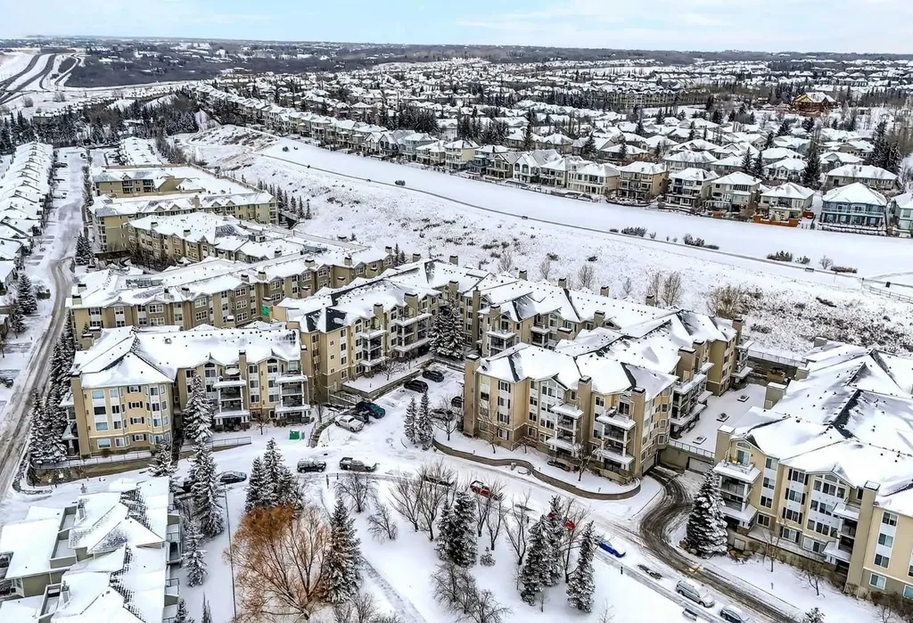 369 Rocky Vista Park NW Calgary AB T2R 0V5