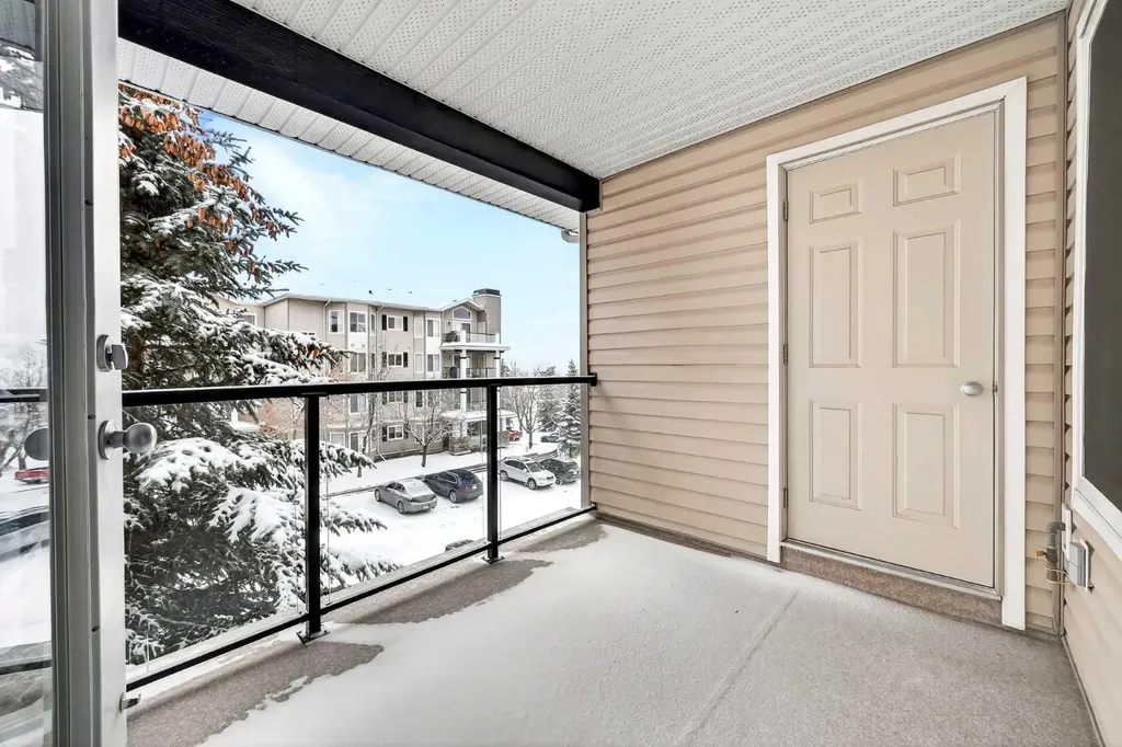369 Rocky Vista Park NW Calgary AB T2R 0V5
