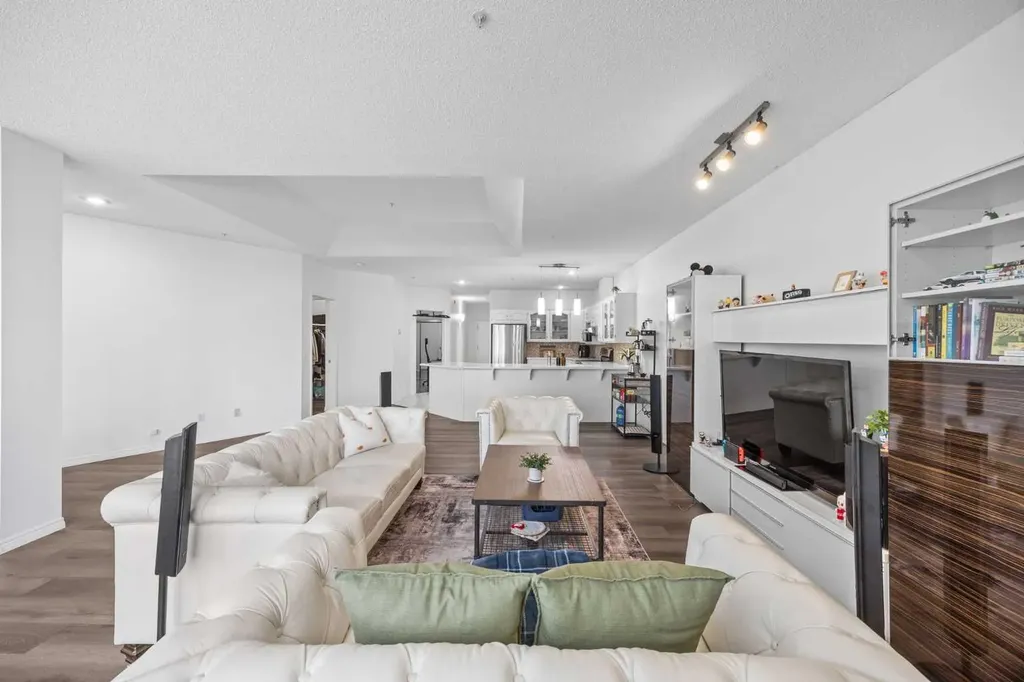 103 10 Avenue NW Calgary AB T2M 0B4