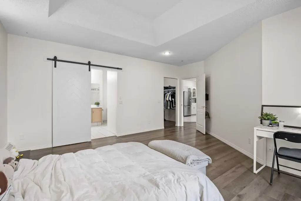 103 10 Avenue NW Calgary AB T2M 0B4