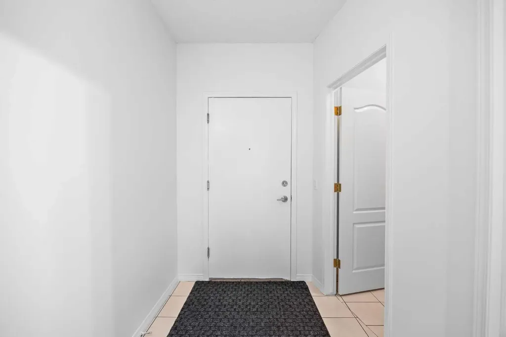 103 10 Avenue NW Calgary AB T2M 0B4