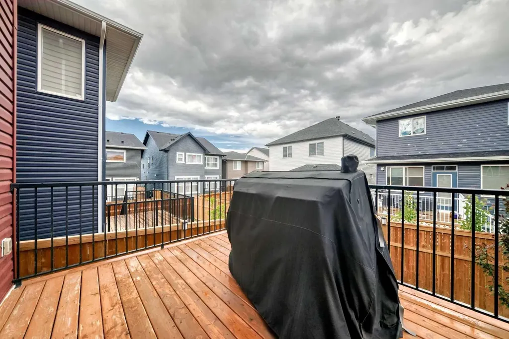 118 Ambleside Heath NW Calgary AB T3P1S4